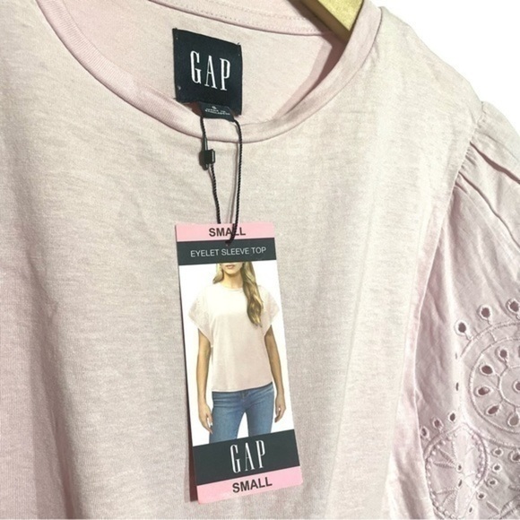 GAP Flutter Sleeve Eyelet Top Tee T-shirt small Lavender Blouse Purple NWT - Picture 7 of 10